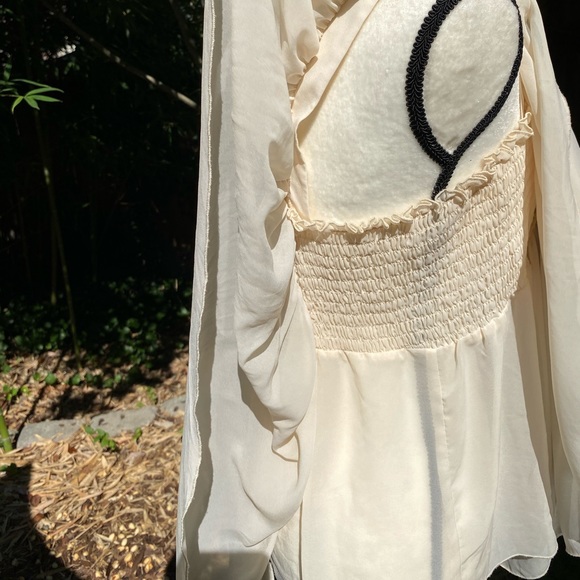 Victoria’s Secret Blouse Creme Chiffon Romantic - Picture 5 of 6